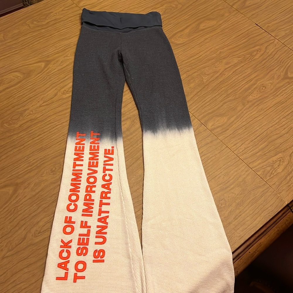 Boys Lie Flare yoga pants in Blue and White